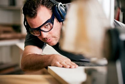 Woodworker-With-Safetyglasses.jpg