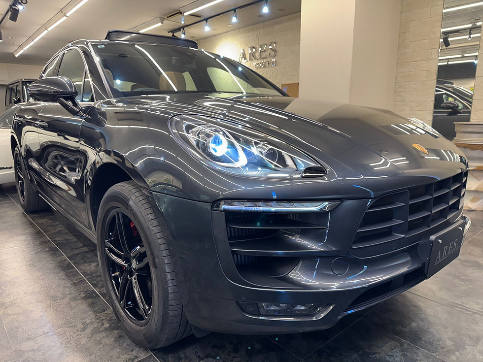 《入庫車両》2016モデル ポルシェ マカンターボ パノラマルーフ スポーツデザインPKG