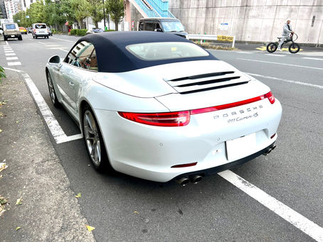 《入庫車両》2015モデル ポルシェ911カレラ4SカブリオレPDK(Type991)左Hヨッティングブルーインテリア-9000㎞