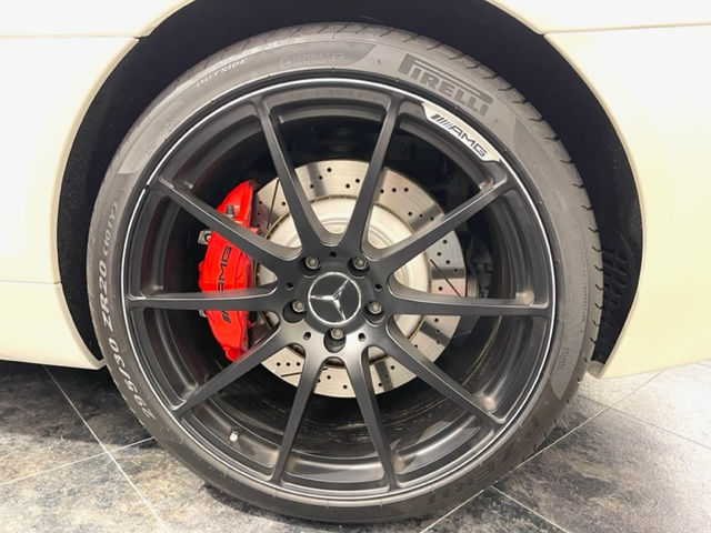 サムネイル： 2013モデル　AMG　SLS　マットホワイトエディション（国内10台限定）