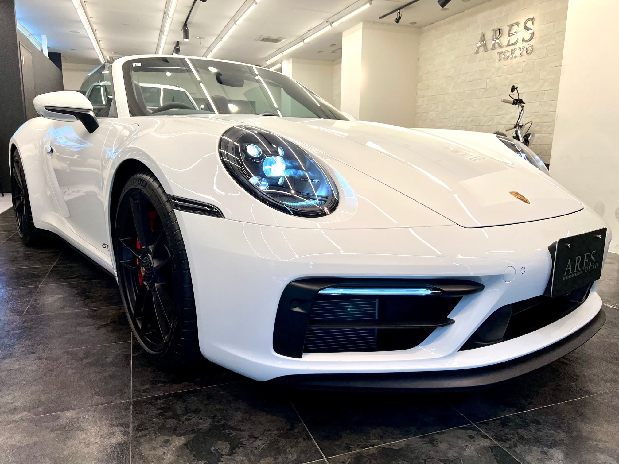 2023モデル ポルシェ911（Type992）カレラ4GTS カブリオレ PDK GTSインテリアPKG