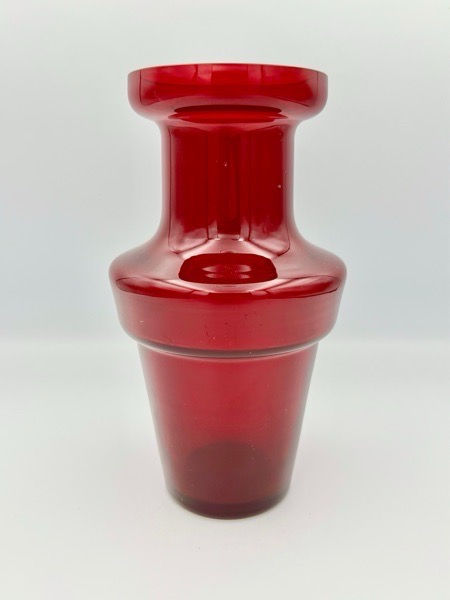 VÁZA - RUBÍNOVÉ SKLO