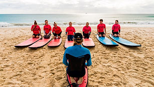byron-bay-surf-lesson-style-surfing-group-lessons-private-the-pass-2.jpeg
