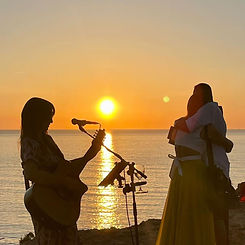 Sunset embrace proposal Nell Acoustic