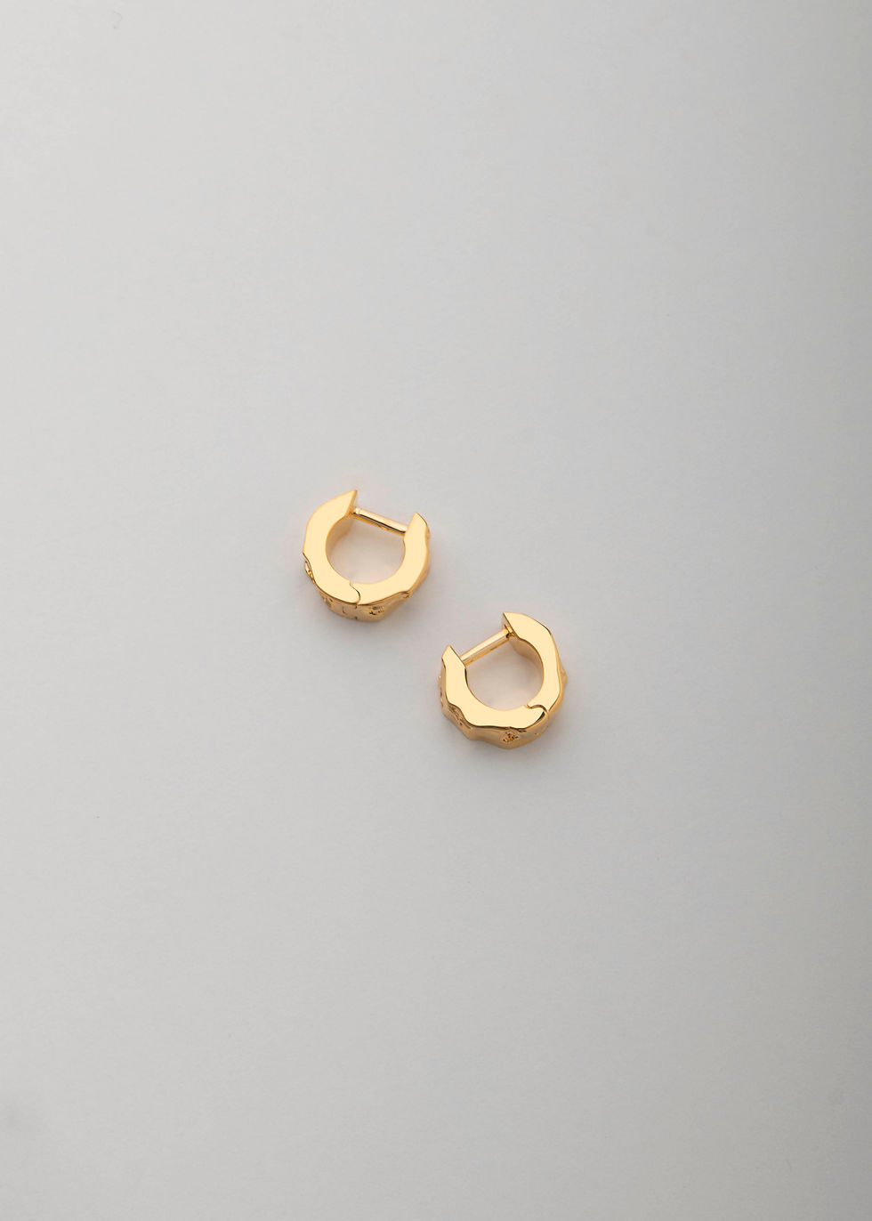 Thumbnail: BROKEN EDGE WAVE HOOP