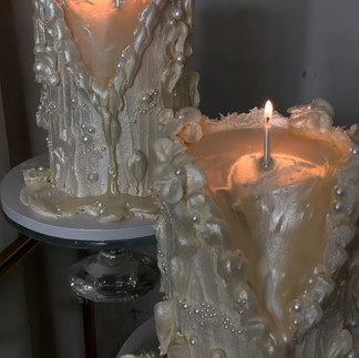 Candle melting cake, pearl icing with mirror glaze and vintage details