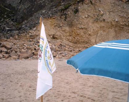 15 Convívio naturista na selvagem Praia da Ursa, Sintra