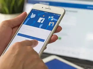 Facebook alerta sobre 400 aplicativos capazes de roubar senhas.