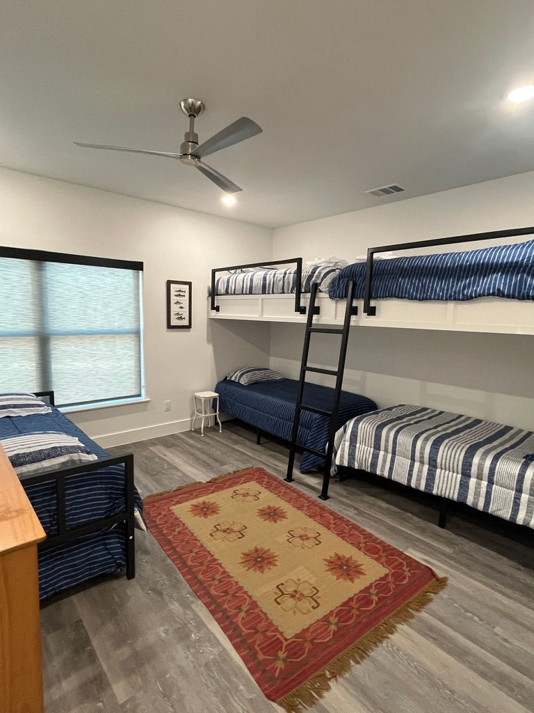 Bunk bedroom