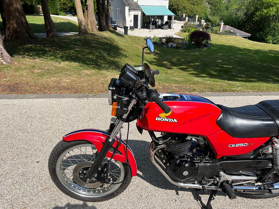 D9948E72-3899-4806-95D8-2605AC868391