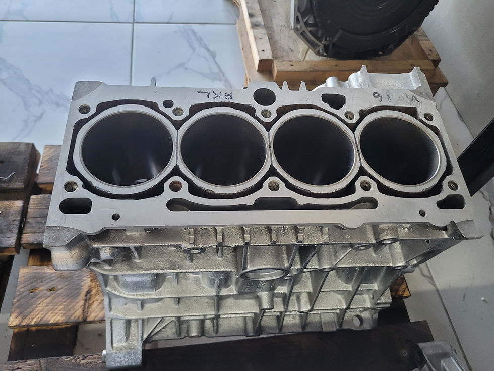 Küçük resim: VOLKSWAGEN BORA 1.6 8V AKL  Benzinli Motor Bloğu