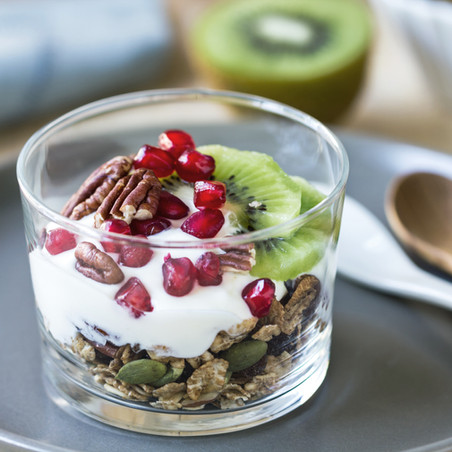 KIWI POMEGRANATE GOAT YOUGURT PARFAIT