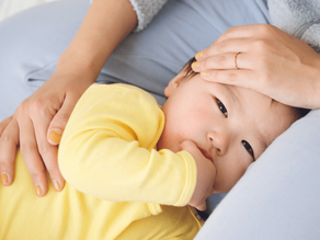 Trẻ bị sốt – Nguyên nhân và cách điều trị tại nhà cha mẹ cần biết