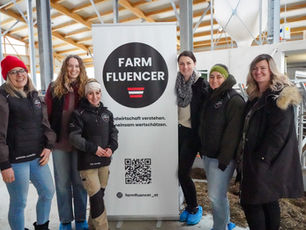 Farmfluencer-Hofbesuch: „Mehr als ein Stall – Raum für Tierwohl“