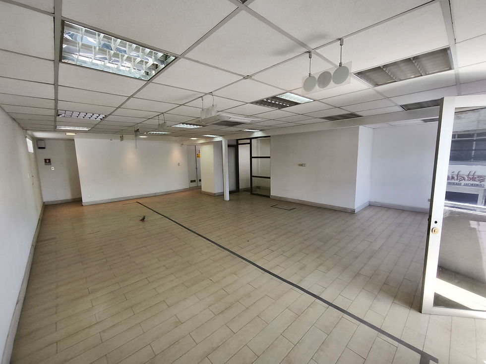 Amplio local comercial en arriendo en el centro de Calama 