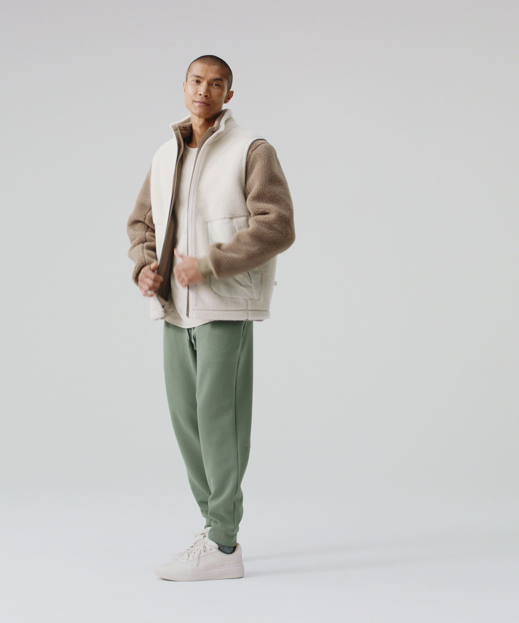 Men's Smooth Spacer Jogger: Performance Recovery Athletic Pants for Ultimate Co