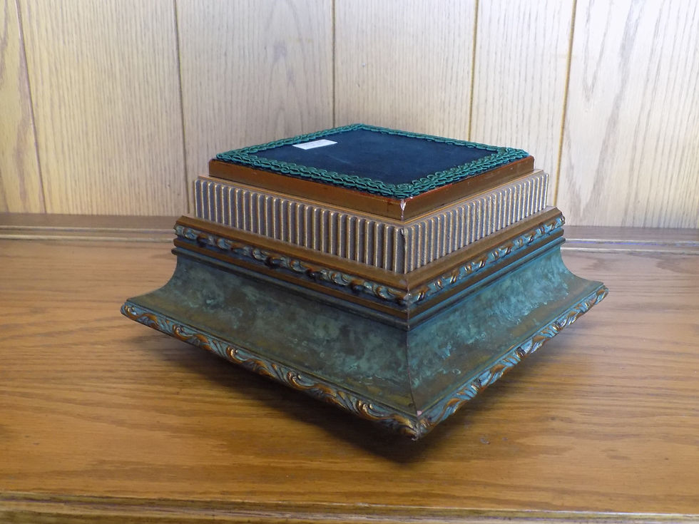 Thumbnail: Green Decor Box