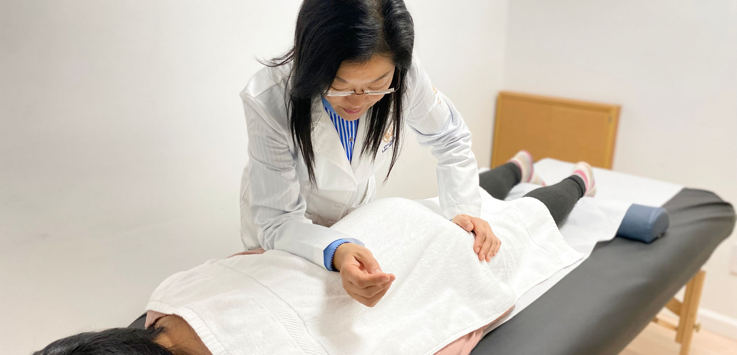 Acupuncturist - Hang Zheng (Cici)