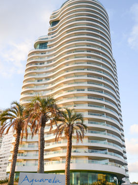 Edificio Aquarela, Punta del Este, Invergroup