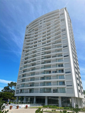 Torre greenlife, Punta del Este, Invergroup