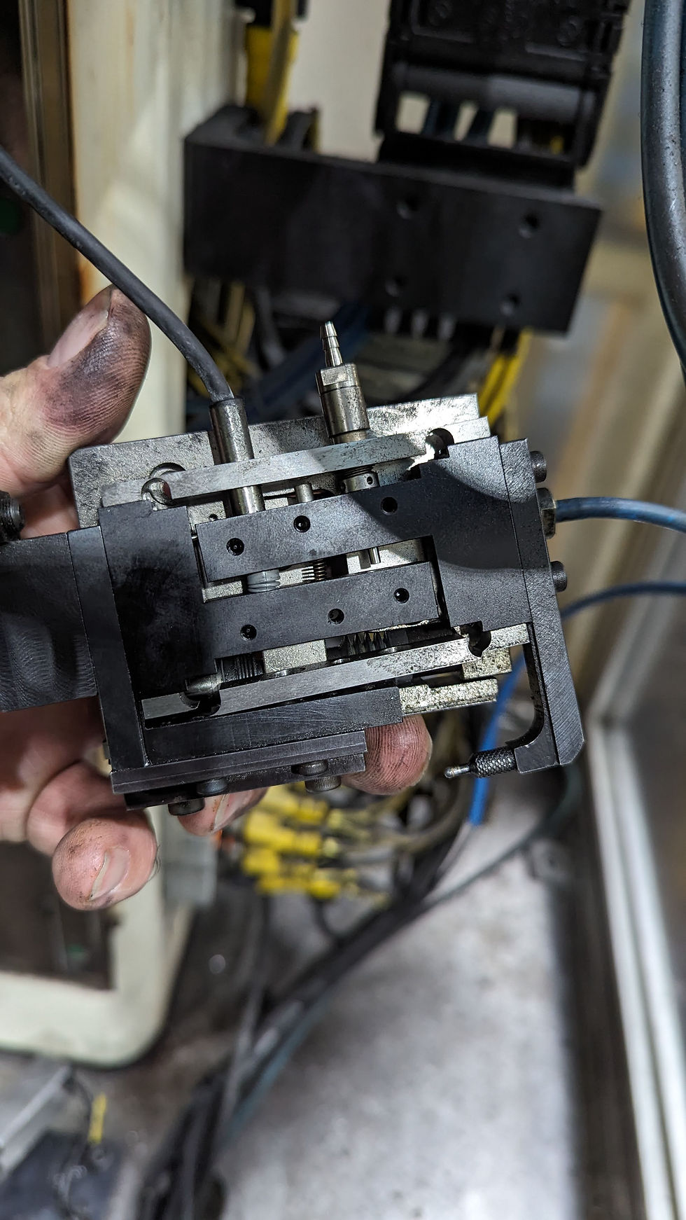 broken gage head.jpg