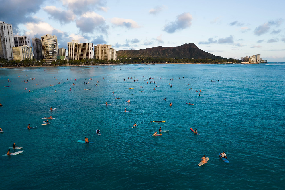 Surfing in Waikiki Everything you need to know