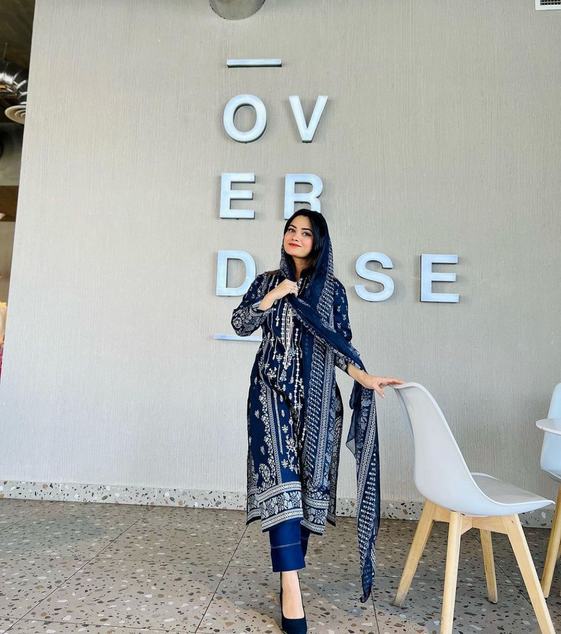 Pakistani suit 1103