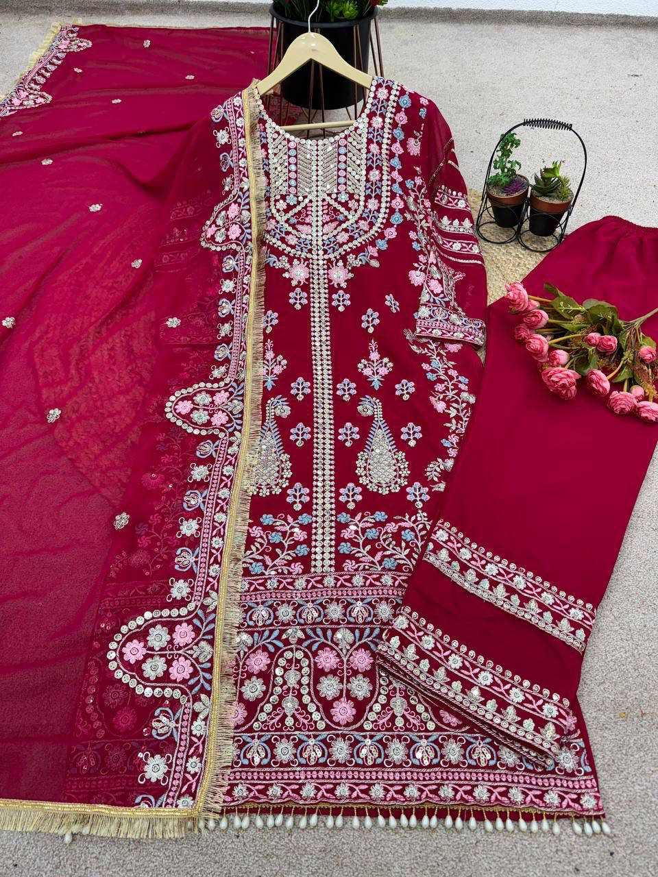 Thumbnail: Salwar suit set 