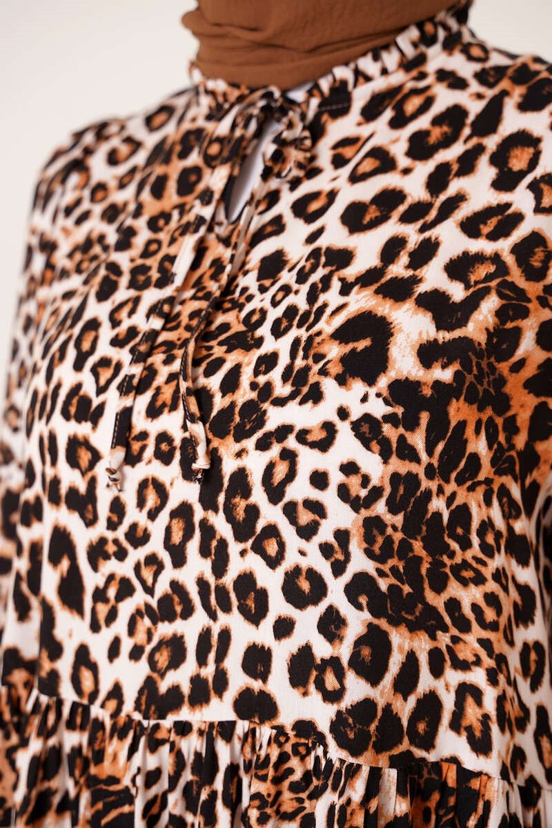 Thumbnail: Modest gown 110