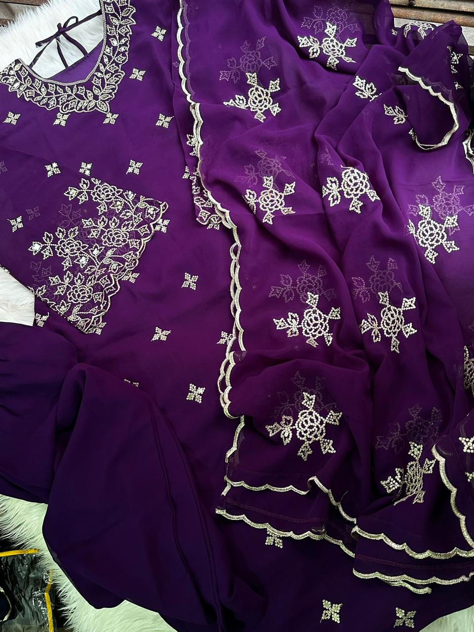 Thumbnail: Salwar suit set