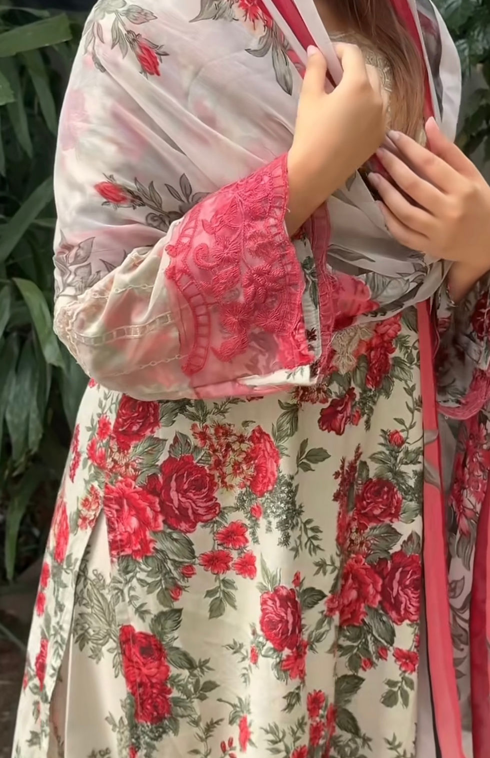 Thumbnail: floral pakiza suit