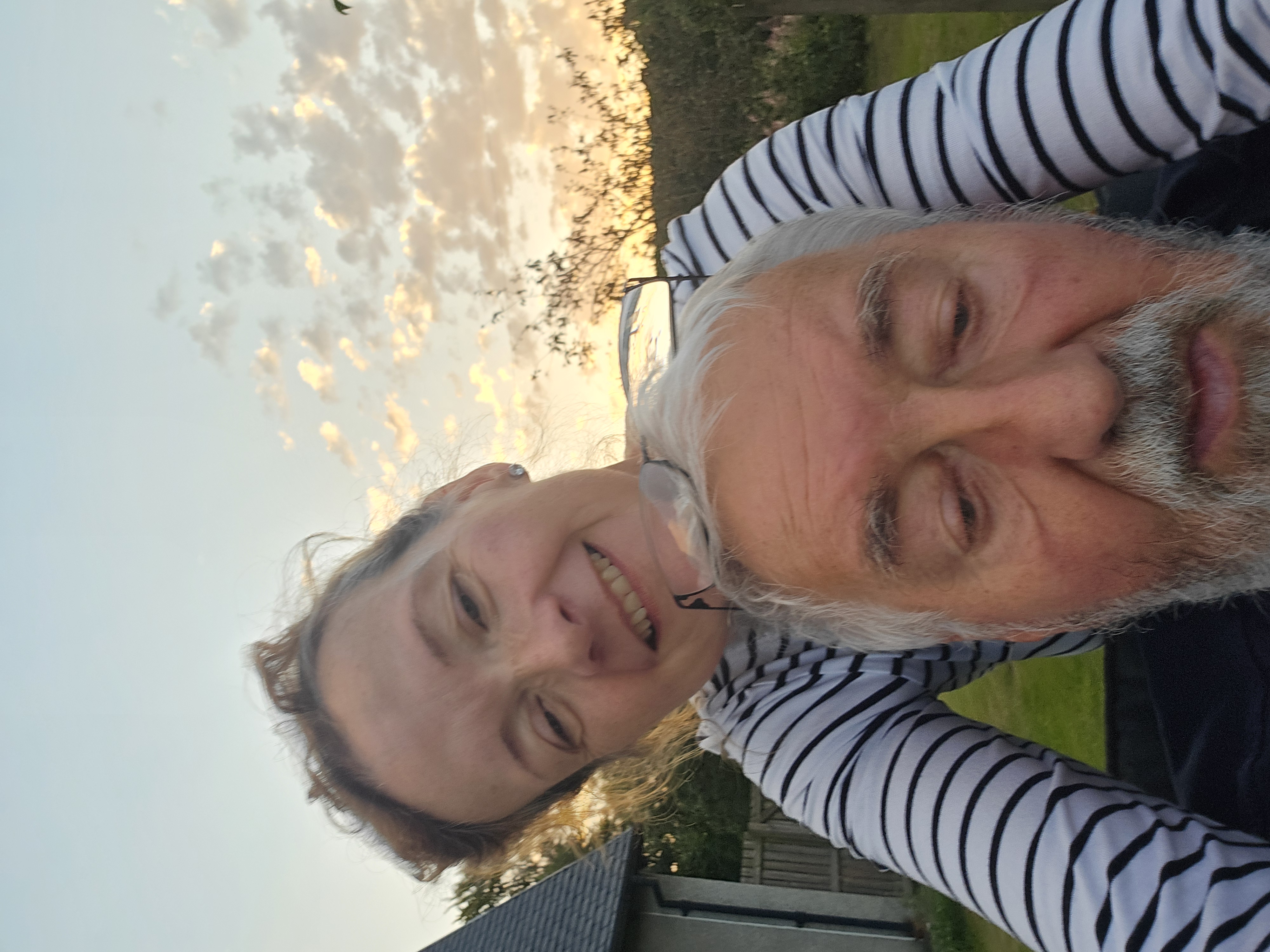 BM Honey Logo - Honey on White Vertical.jpg