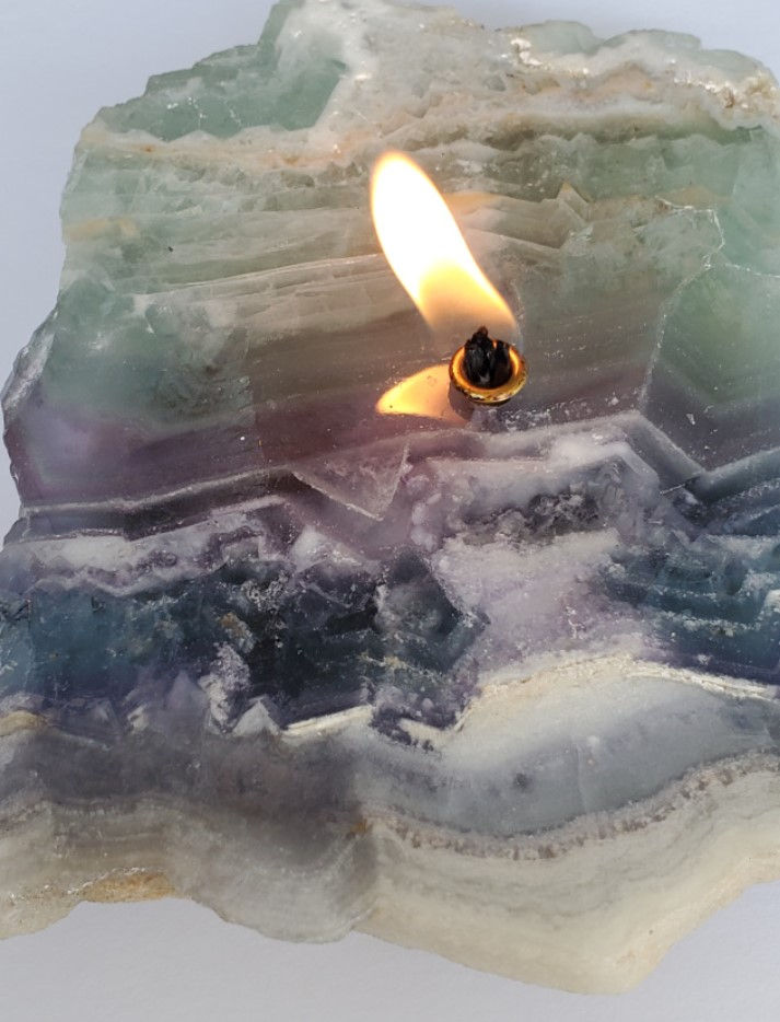 Thumbnail: Fluorite Rock Candle