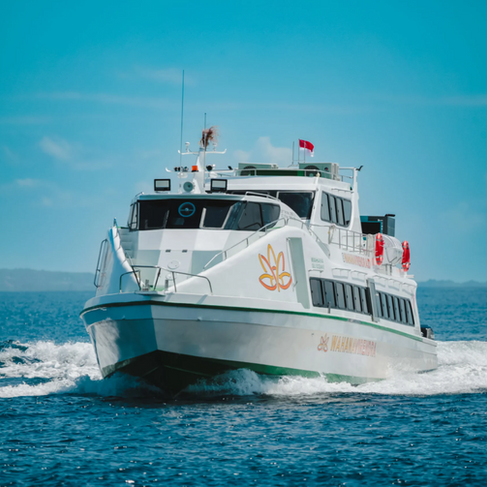 Wahana Virendra fast boat crossing to the Gili Islands from Bali