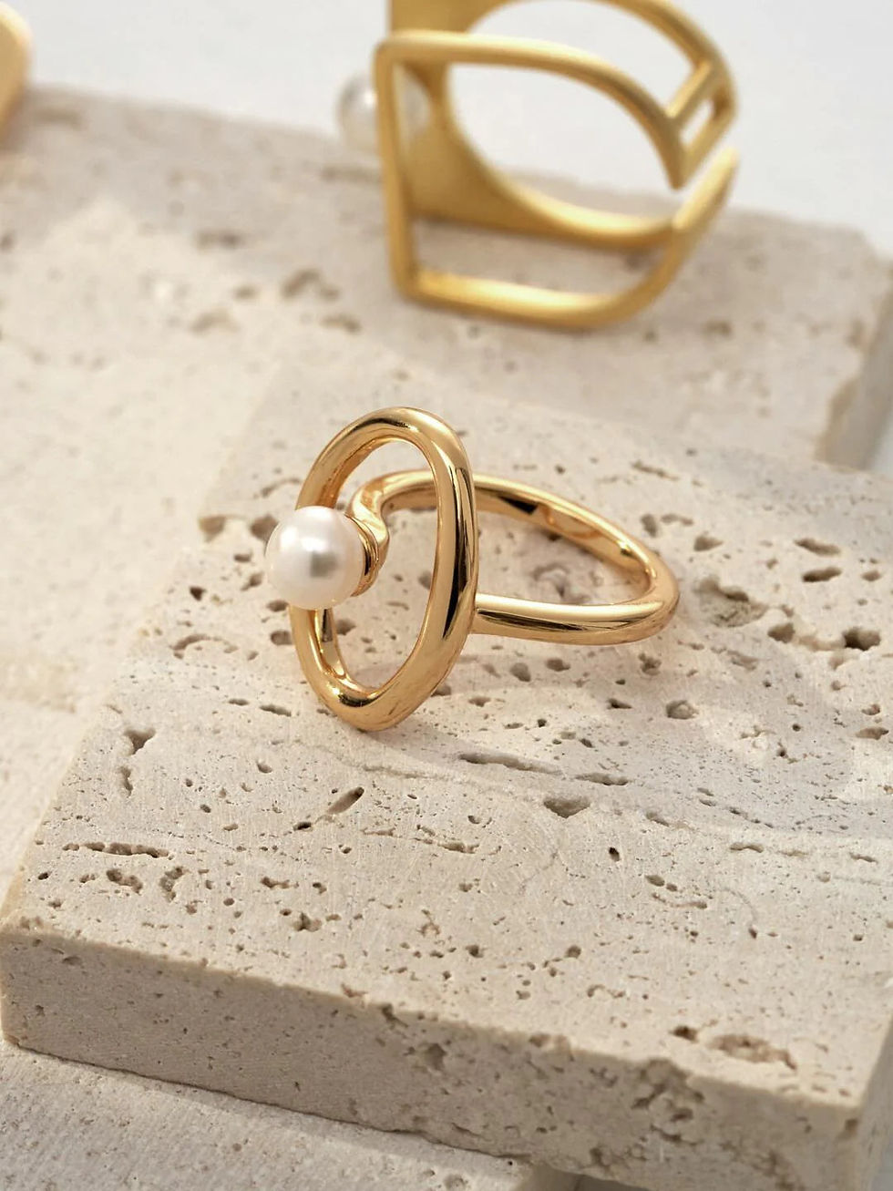 Thumbnail: Geometric Open Circle Ring