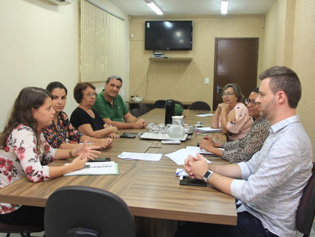 Secretária de Educação confirma apoio à Escola do Legislativo na promoção do Parlamento Jovem