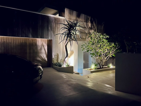 Kelly Martin Architecture_white house front.JPEG