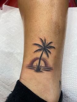 palm-tree-sunset-tattoo-miami-beach