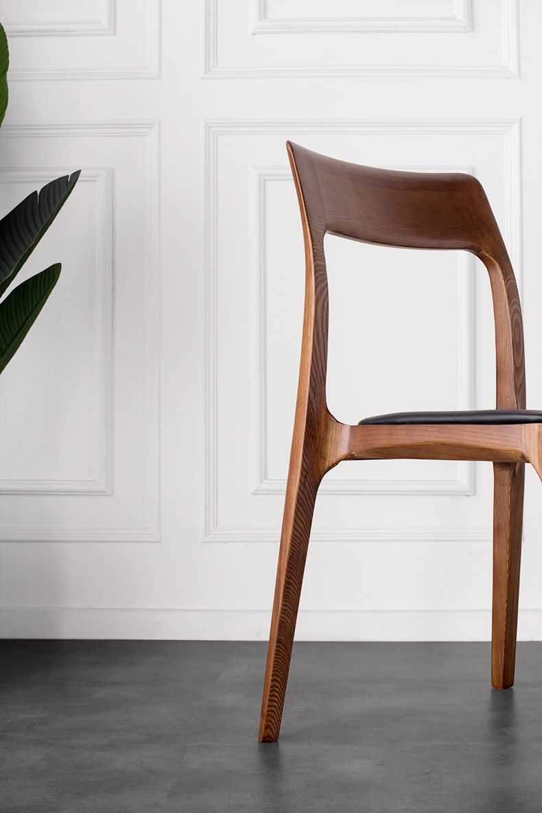 Thumbnail: CH3‑Style Chair – side profile, highlighting seamless solid ash frame and tapered leg detail