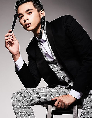 Get your own fashion portrait NOW _PM me