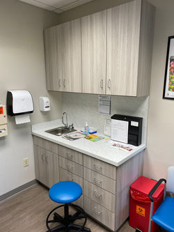 Laminate Cabinets & Countertops