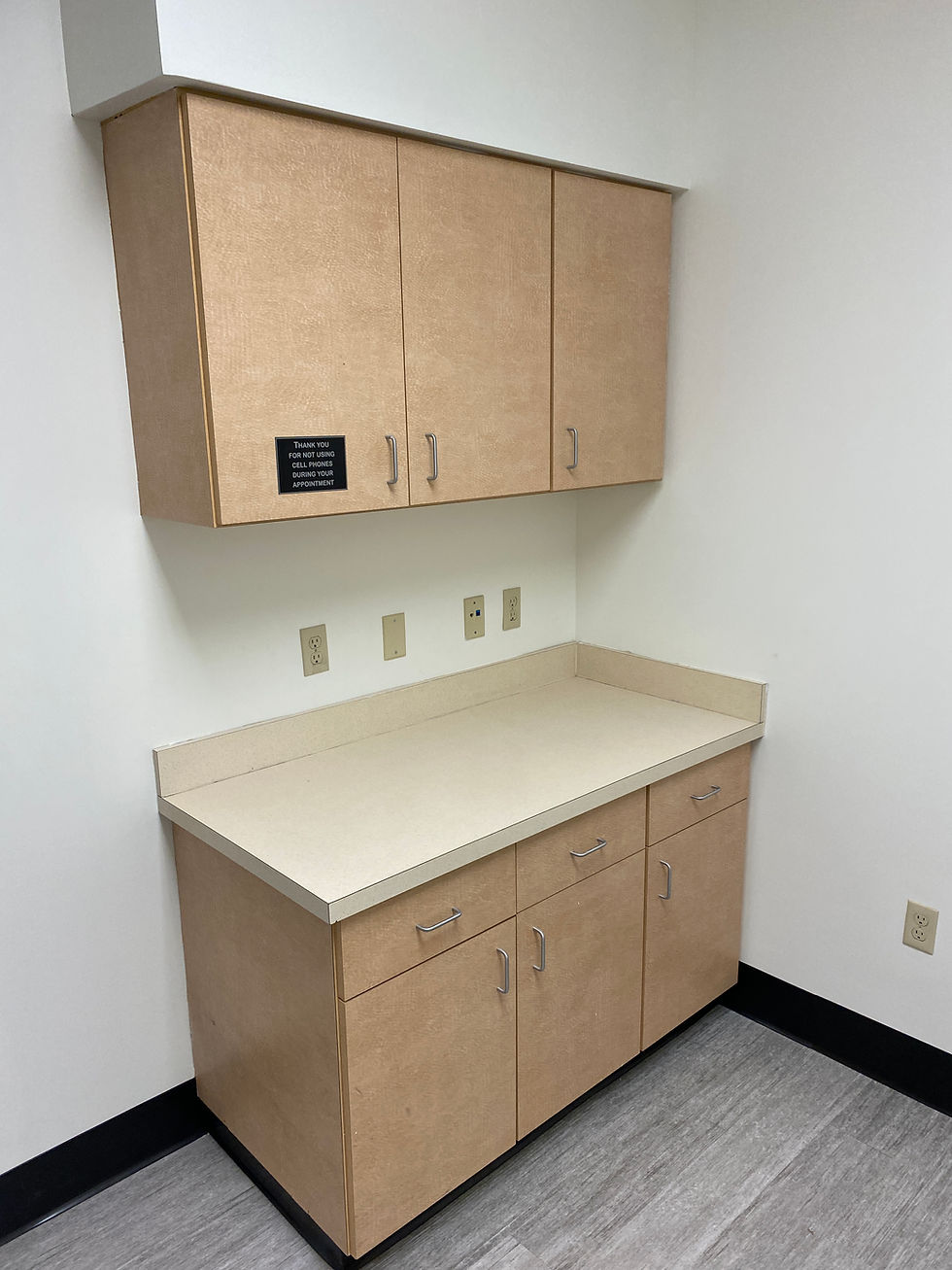 Laminate Cabinets & Countertops