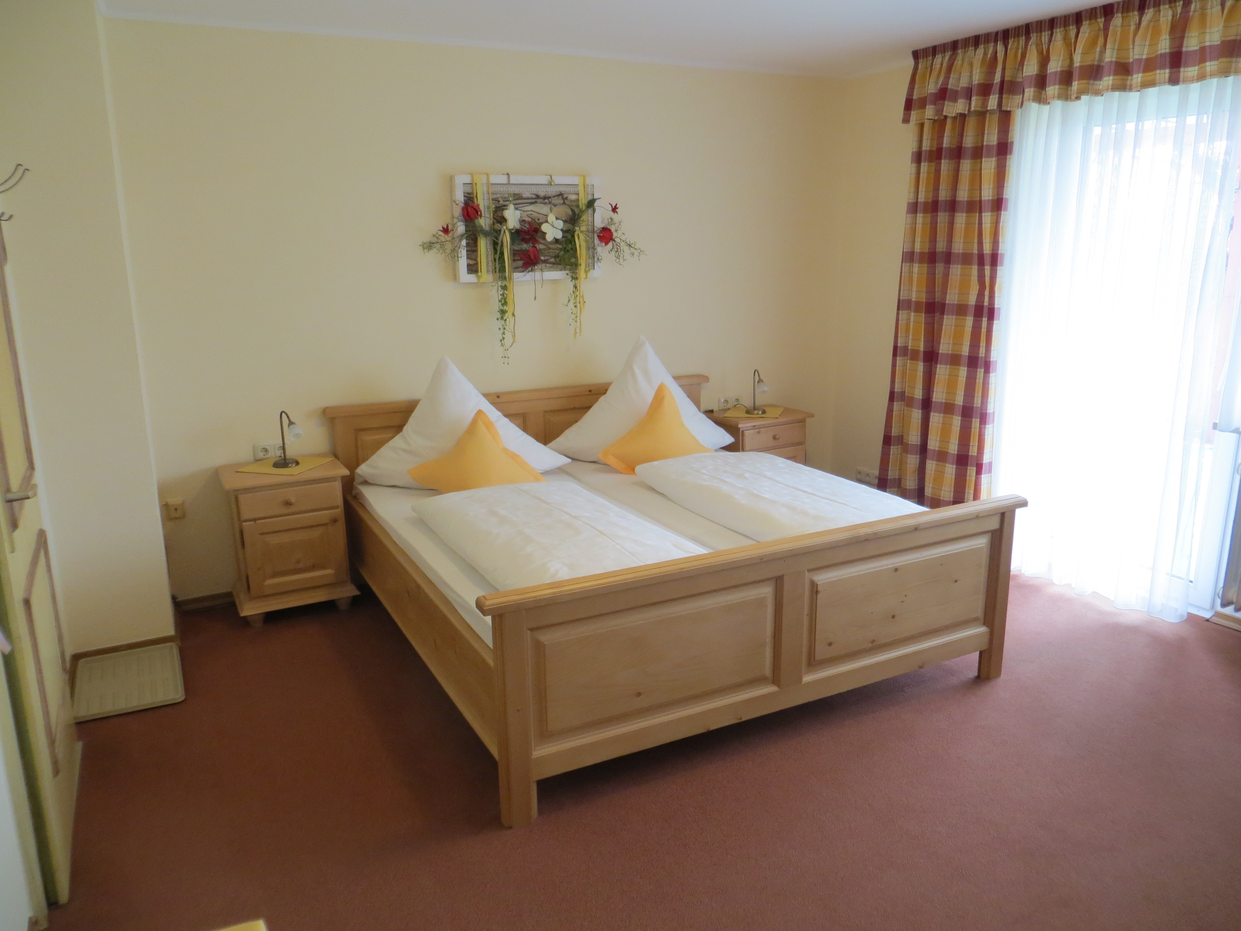geräumige Zimmer