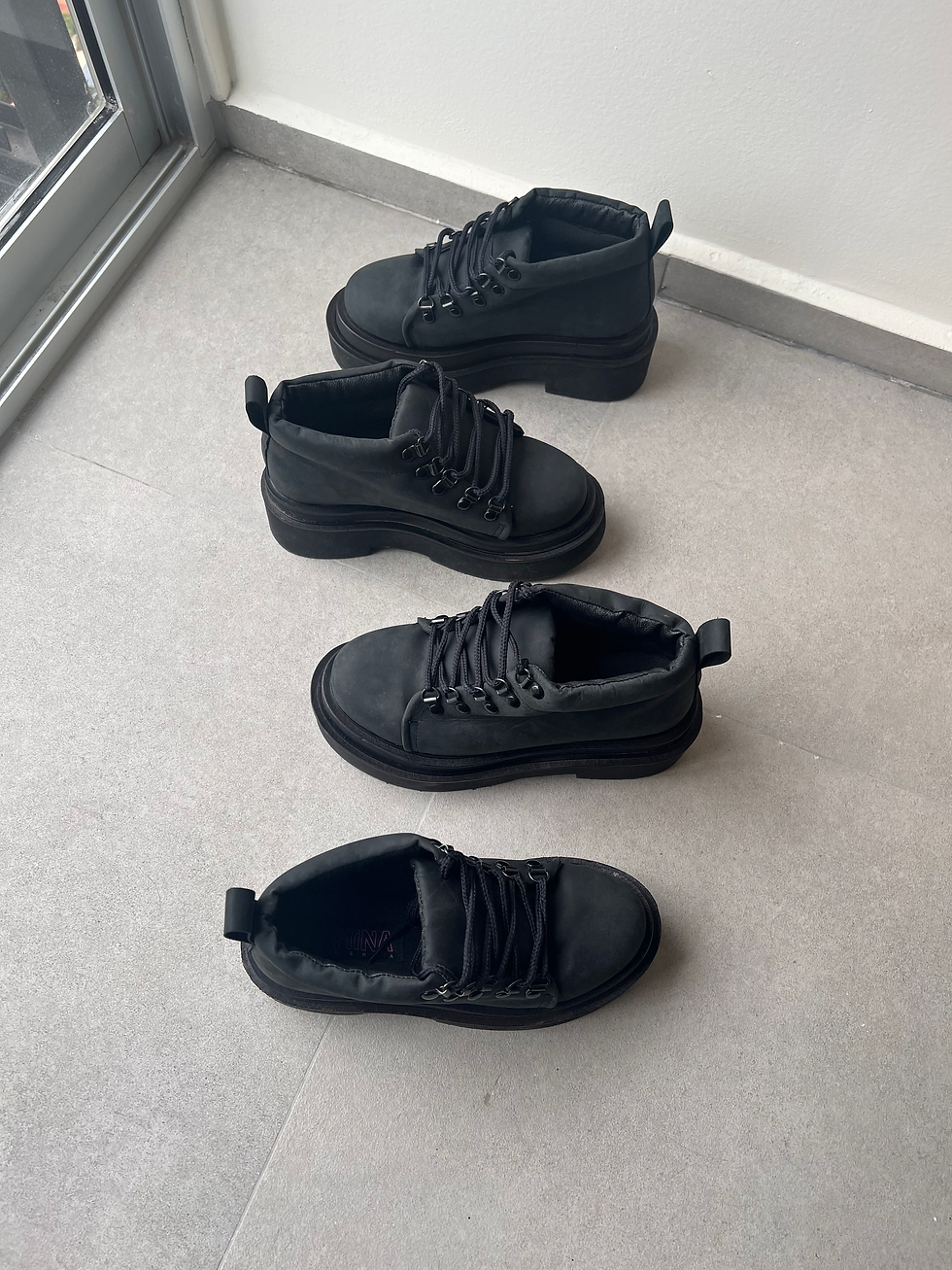 Miniatura: COPAHUE ALL BLACK