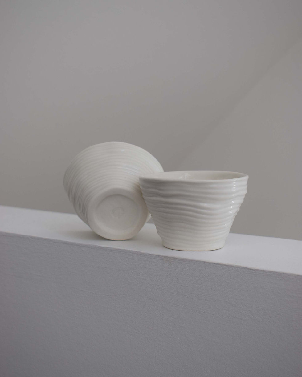 Miniaturebillede: Swirl Cup in Porcelain