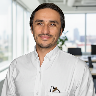 A headshot of Mauricio, the SCTA webmaster and a former USPTA Professional.