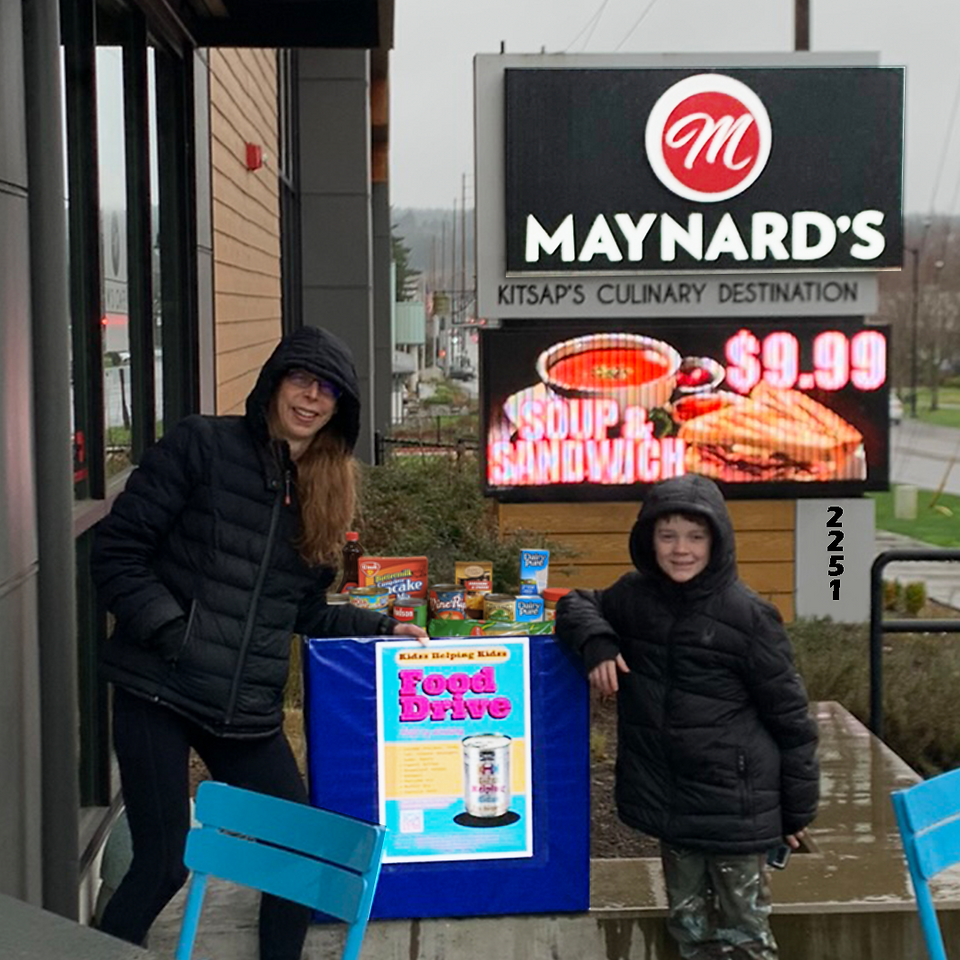 Maynard's Restuarant helps fight childhood hunger in Silverdale, WA, through non-profit Kidzz Helping Kidzz food drive.