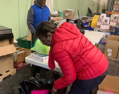 Kidzz Helping Kidzz toy sorting party 2023 volunteers make the dream a reality.