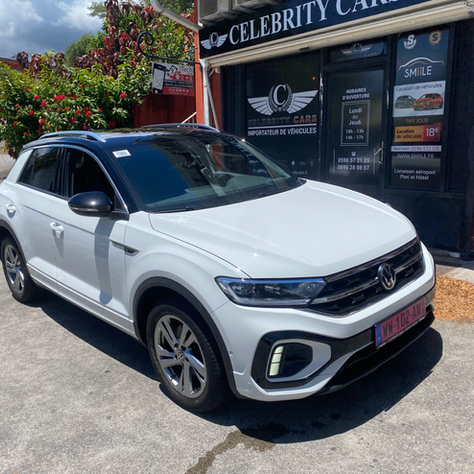 VOLKSWAGEN T-ROC R LINE