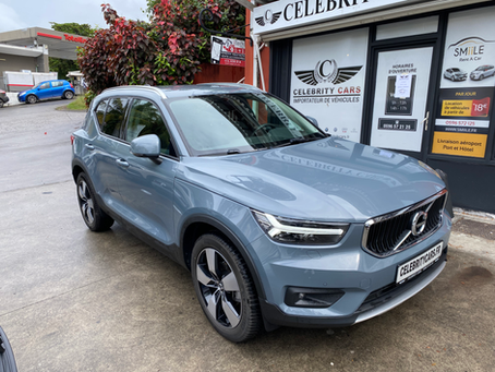 VOLVO XC40 T3 MOMENTUM